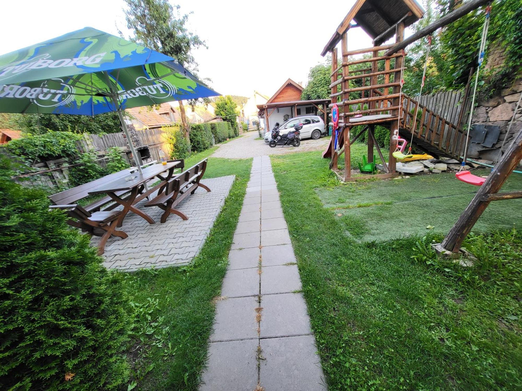 Betty Panzio Hotel Miercurea Ciuc Exterior photo