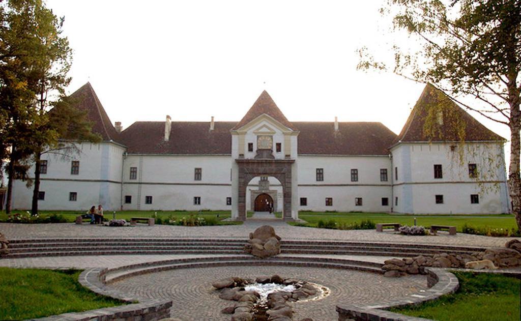 Betty Panzio Hotel Miercurea Ciuc Exterior photo